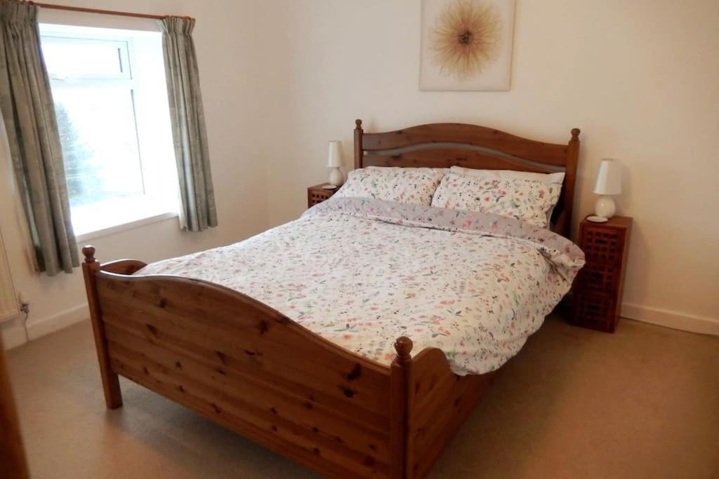 Welsh Holiday Home Sleeps 5 Close To Beaches & Mountains Nantlle エクステリア 写真