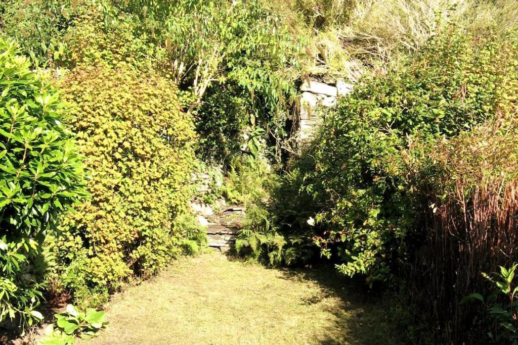 Welsh Holiday Home Sleeps 5 Close To Beaches & Mountains Nantlle エクステリア 写真