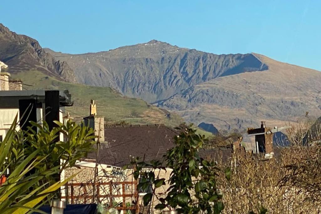 Welsh Holiday Home Sleeps 5 Close To Beaches & Mountains Nantlle エクステリア 写真