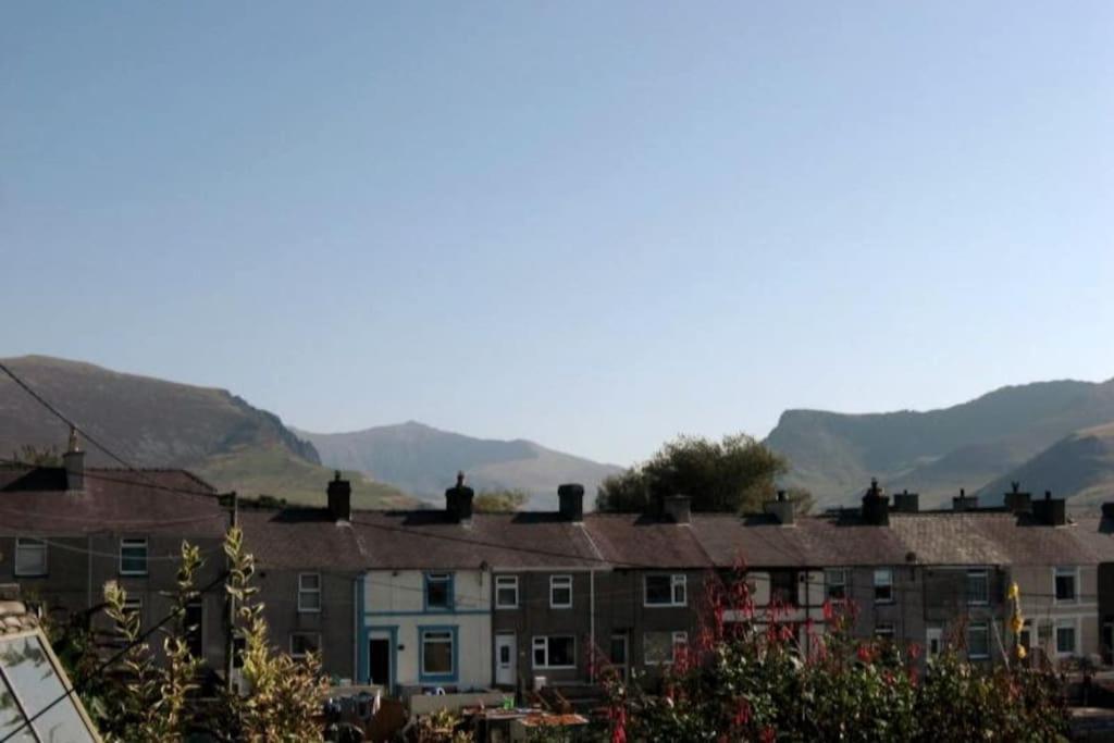 Welsh Holiday Home Sleeps 5 Close To Beaches & Mountains Nantlle エクステリア 写真