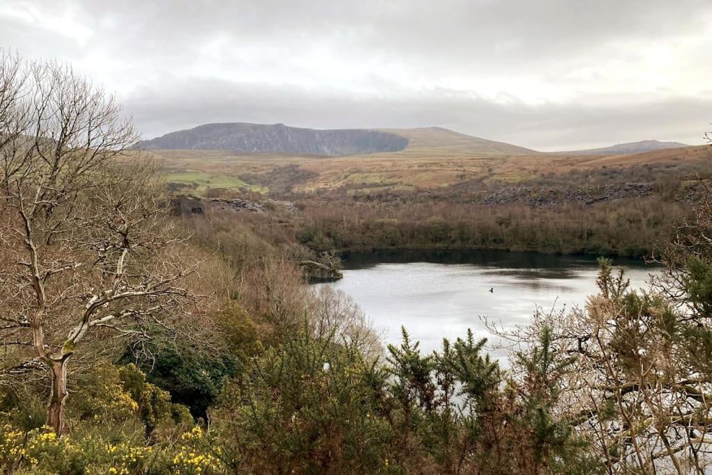 Welsh Holiday Home Sleeps 5 Close To Beaches & Mountains Nantlle エクステリア 写真