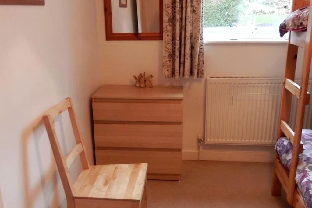 Welsh Holiday Home Sleeps 5 Close To Beaches & Mountains Nantlle エクステリア 写真